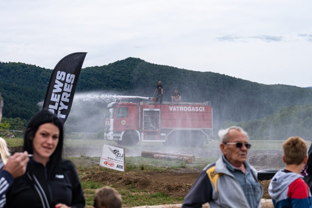 Fotografija iz Croatia Enduro Parka u Otočcu