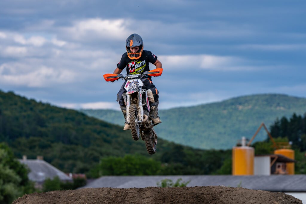 Fotografija iz Croatia Enduro Parka u Otočcu