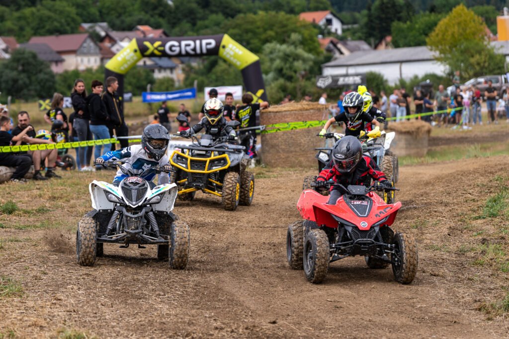 Fotografija iz Croatia Enduro Parka u Otočcu
