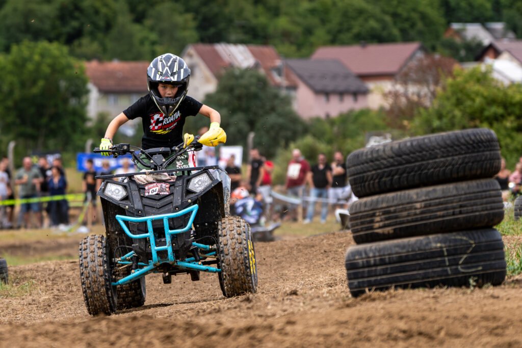 Fotografija iz Croatia Enduro Parka u Otočcu
