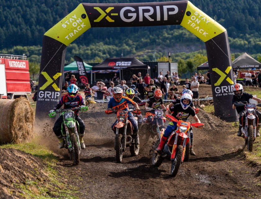 Teilnehmende bei einer Veranstaltung im Croatia Enduro Park