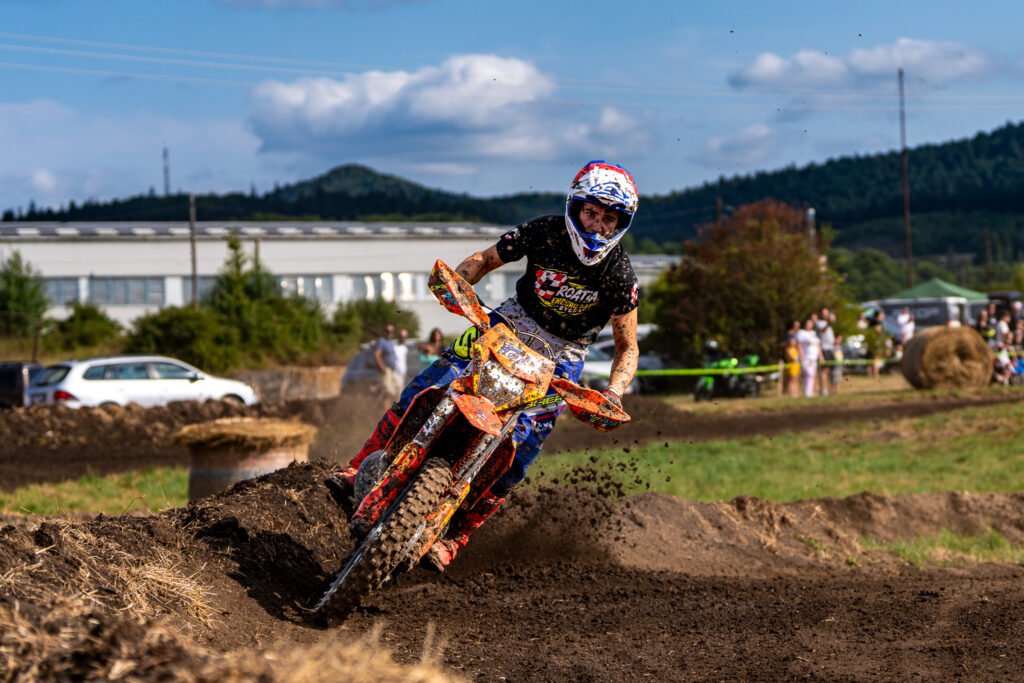 Fotografija iz Croatia Enduro Parka u Otočcu