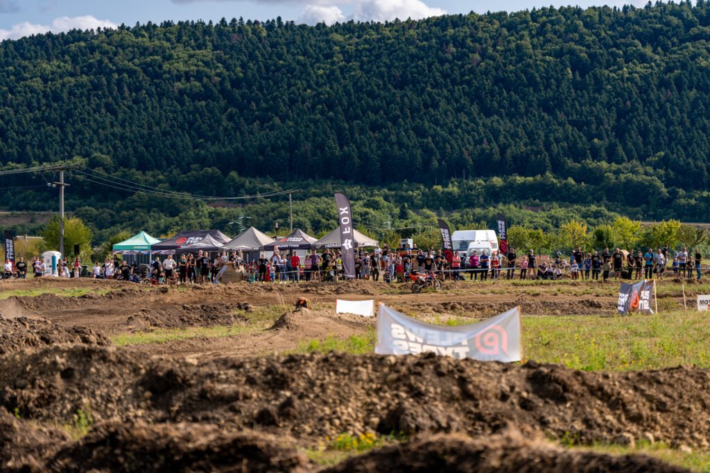Šuma i planine Like oko Croatia Enduro Parka