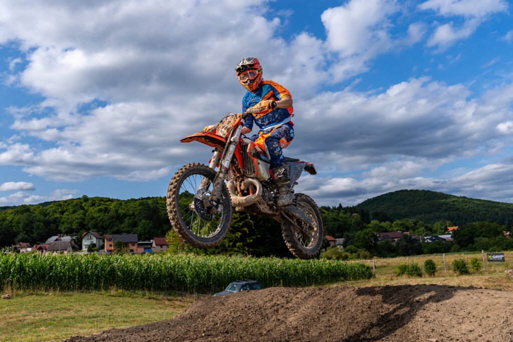 Fotografija iz Croatia Enduro Parka u Otočcu