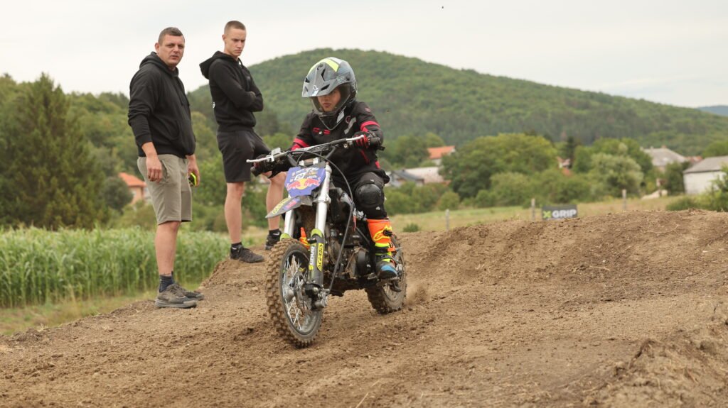 Enduro kids skola voznje motora i quadova za djecu (5)